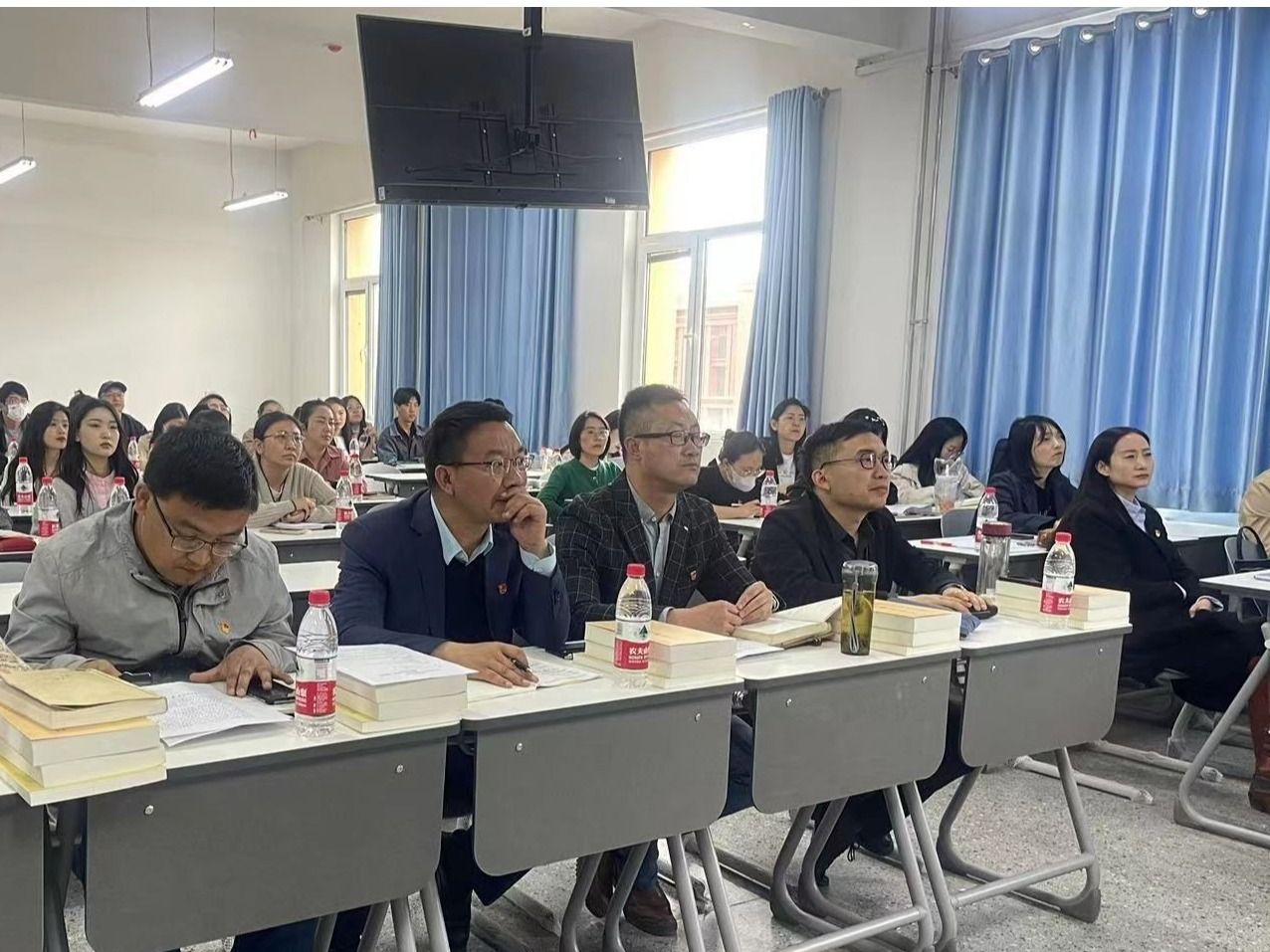 兰州信息科技学院开展“习近平新时代中国特色社会主义思想”专题学习暨集体备课会